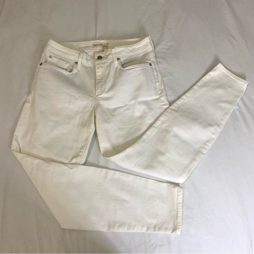 Gap Curvy True Skinny White Jeans